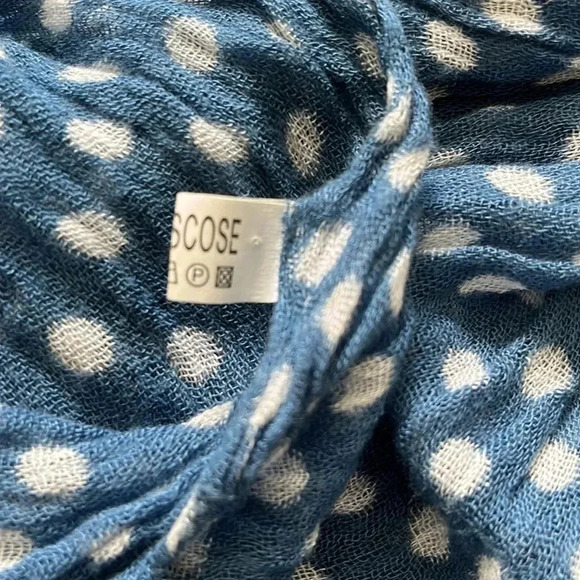 ⭐️3/$15 Polkadot Scarf - Picture 8 of 8